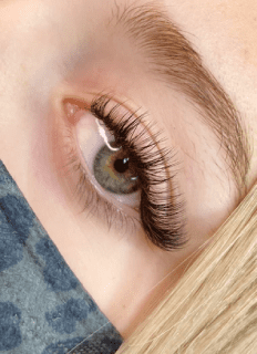 Result after the Hybrid Lash Extension treatment at Flutter and Wink in Vancouver, Washington.