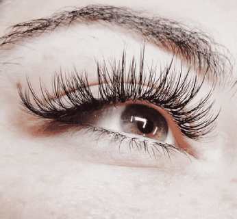 Result after the Hybrid Lash Extension treatment at Flutter and Wink in Vancouver, Washington.